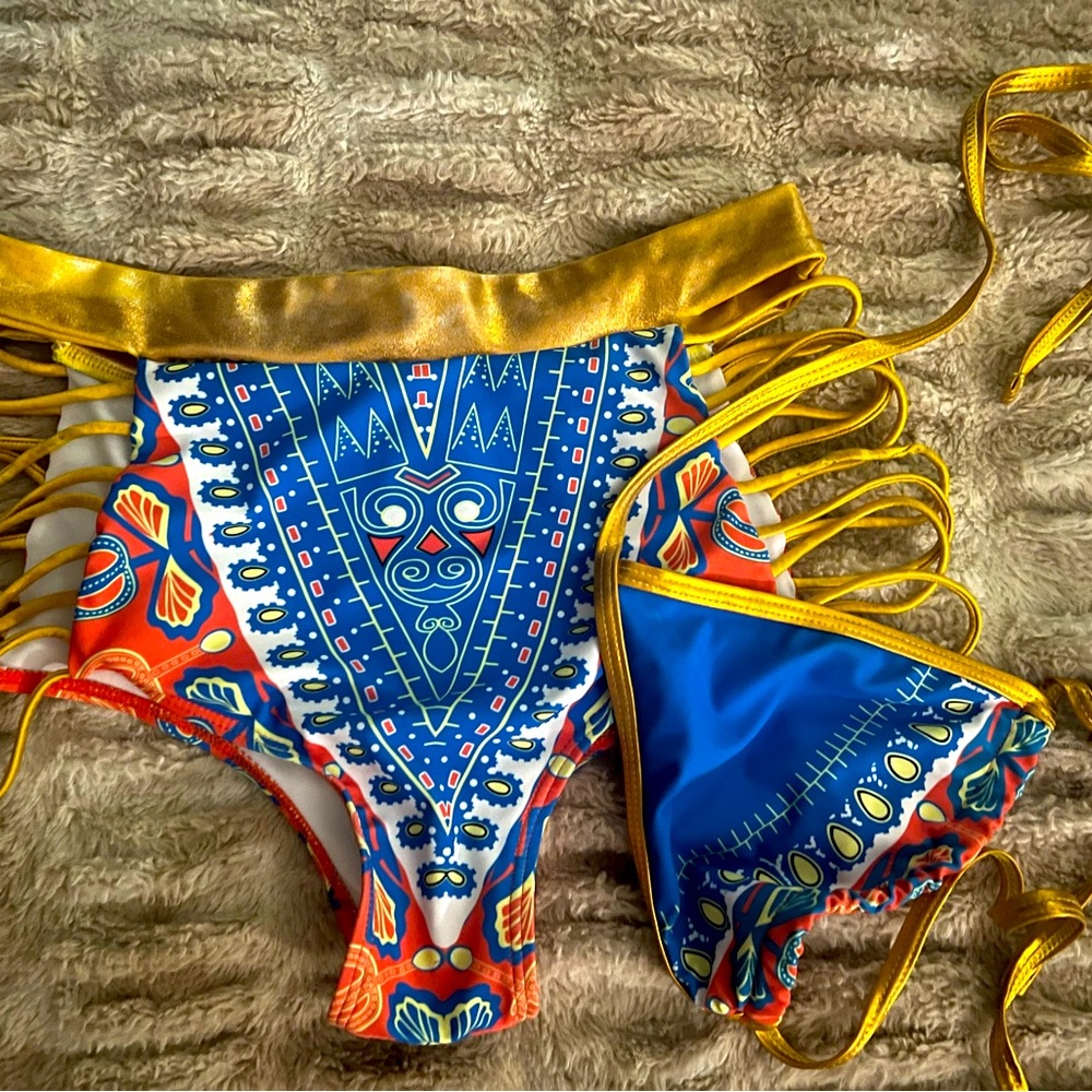 Adorable bathing suit!